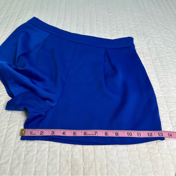 Missguided Casual Women's High Waist Royal Blue Neutral Shorts with Side Zipper - Picture 6 of 9